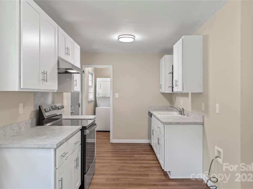 315 High Street, Rock Hill, SC 29730.  MLS# CAR4284037, YatesRealty ID 29066. 