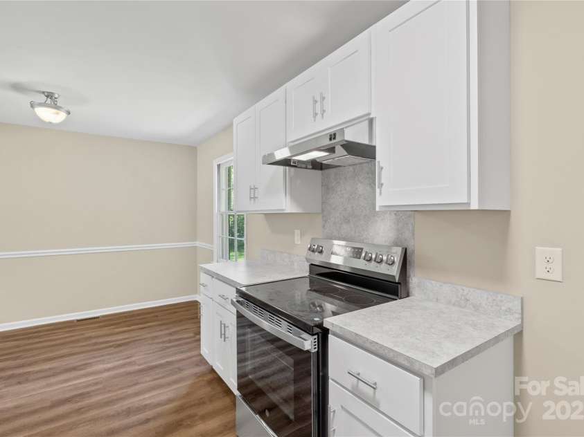 315 High Street, Rock Hill, SC 29730.  MLS# CAR4284037, YatesRealty ID 29066. 