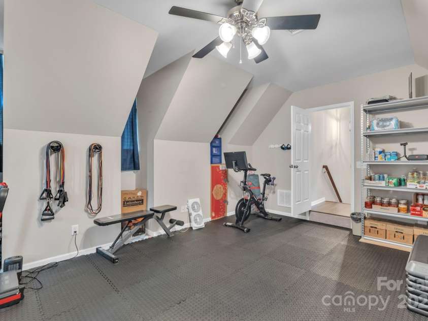 10121 Halkirk Manor Lane, Charlotte, NC 28278.  MLS# CAR4277105, YatesRealty ID 29068. Spacious enough for a fourth bedroom.