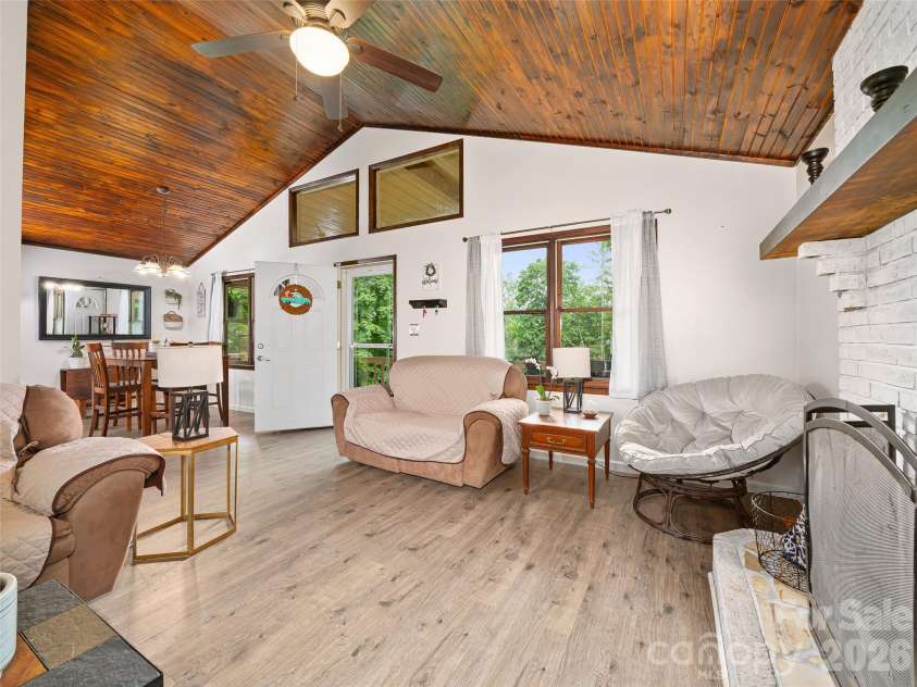 839 Mckinney Road, Burnsville, NC 28714.  MLS# CAR4388916, YatesRealty ID 29069. 