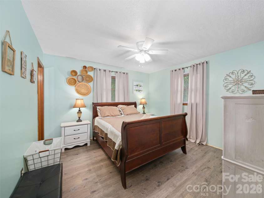839 Mckinney Road, Burnsville, NC 28714.  MLS# CAR4388916, YatesRealty ID 29069. 