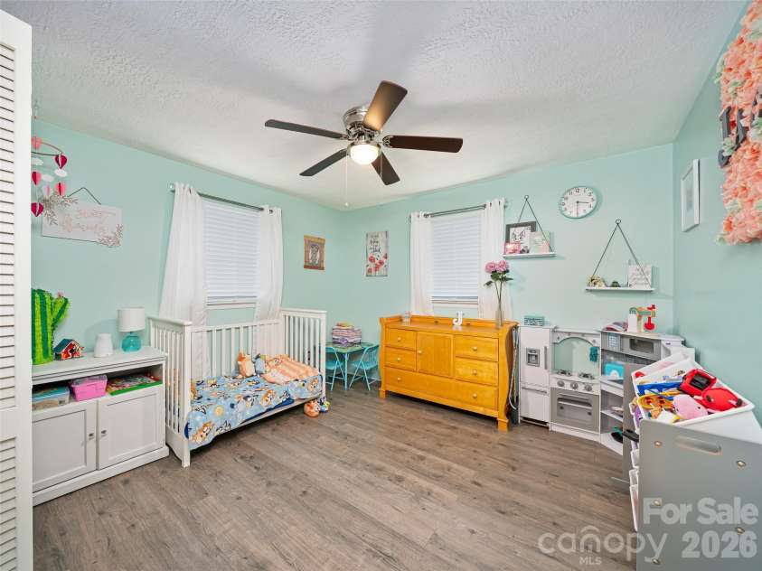 839 Mckinney Road, Burnsville, NC 28714.  MLS# CAR4388916, YatesRealty ID 29069. 
