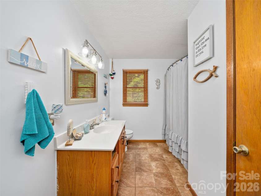 839 Mckinney Road, Burnsville, NC 28714.  MLS# CAR4388916, YatesRealty ID 29069. 