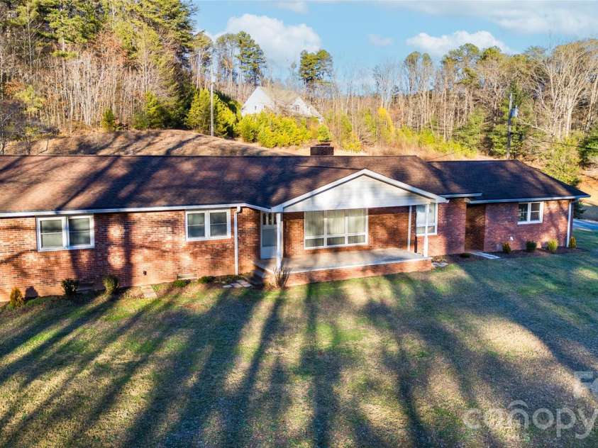 133 Harmony Hill, Sylva, NC 28725.  MLS# CAR4338240, YatesRealty ID 2907. 