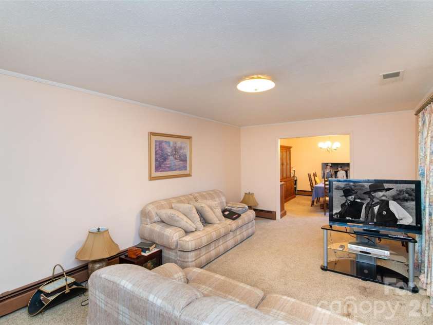 133 Harmony Hill, Sylva, NC 28725.  MLS# CAR4338240, YatesRealty ID 2907. 