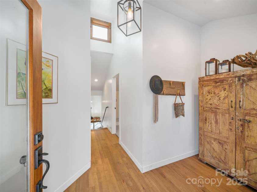 832 Patton Thicket Road, Burnsville, NC 28714.  MLS# CAR4215234, YatesRealty ID 2907. 