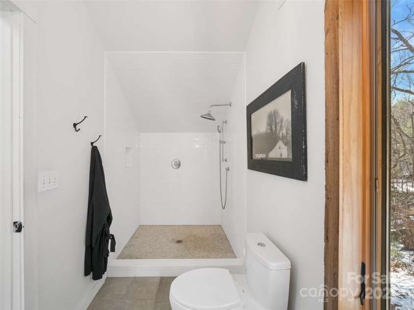 832 Patton Thicket Road, Burnsville, NC 28714.  MLS# CAR4215234, YatesRealty ID 2907. 