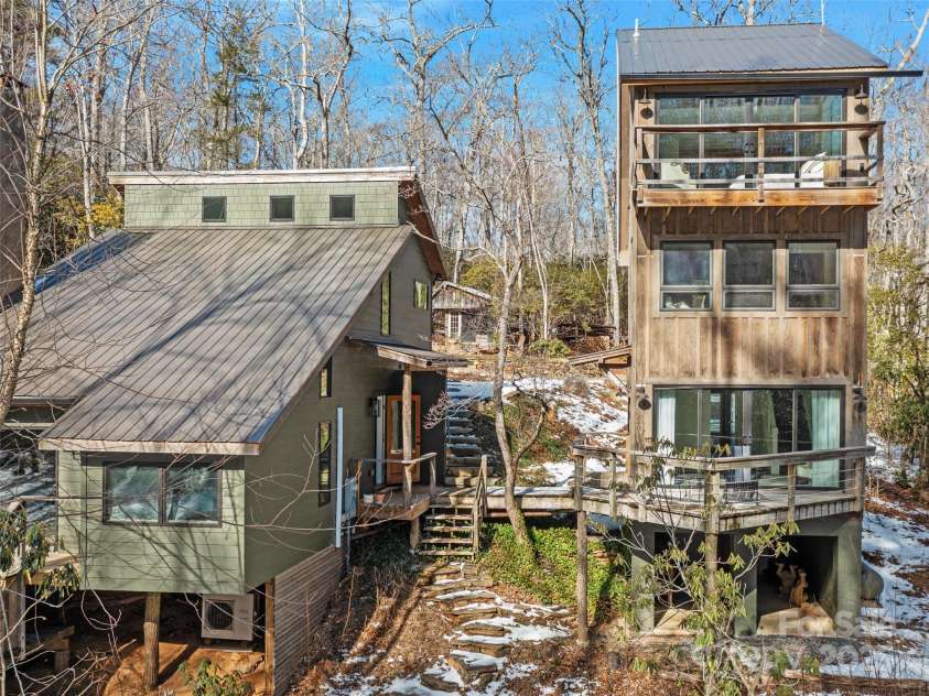 832 Patton Thicket Road, Burnsville, NC 28714.  MLS# CAR4215234, YatesRealty ID 2907. 