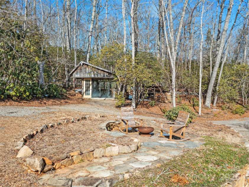 832 Patton Thicket Road, Burnsville, NC 28714.  MLS# CAR4215234, YatesRealty ID 2907. 