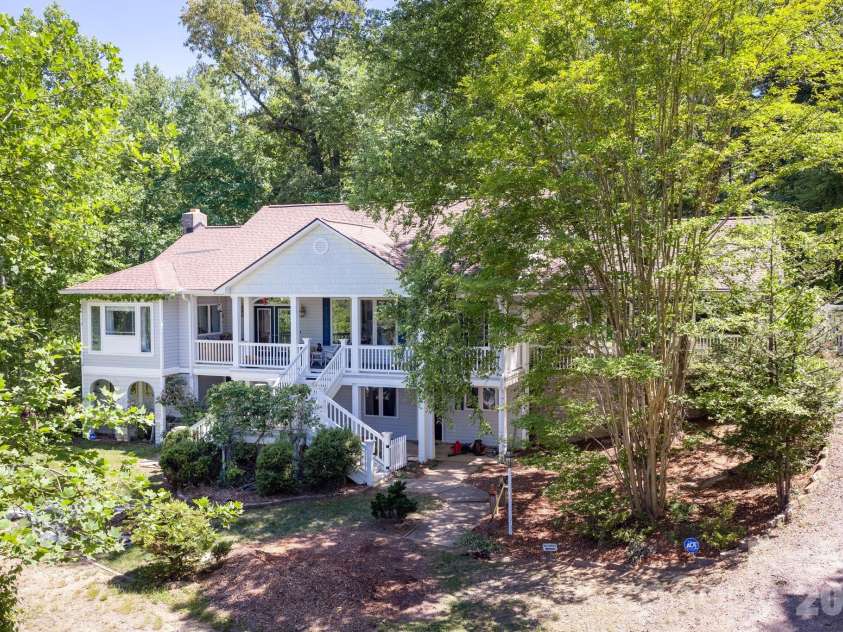 43 Charles Marlowe Drive, Fairview, NC 28730.  MLS# CAR4385183, YatesRealty ID 29070. Private setting in Fairview on 1.32 acres, quick drive to Asheville and walkable to many amenities.