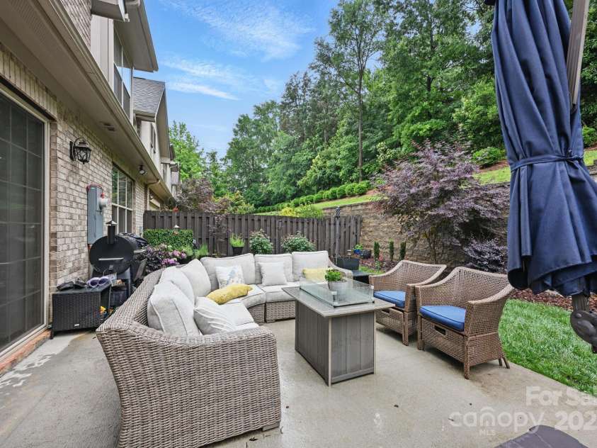 5118 Waldron Meadow Drive, Charlotte, NC 28226.  MLS# CAR4264911, YatesRealty ID 29071. Backyard Patio