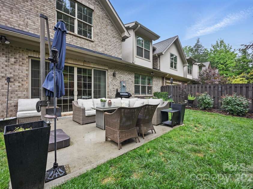 5118 Waldron Meadow Drive, Charlotte, NC 28226.  MLS# CAR4264911, YatesRealty ID 29071. Backyard Patio
