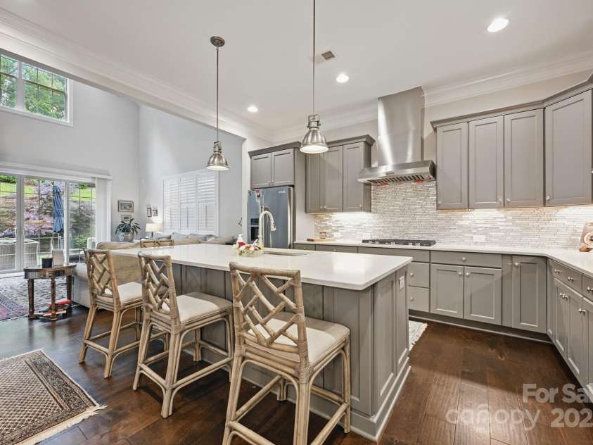 5118 Waldron Meadow Drive, Charlotte, NC 28226.  MLS# CAR4264911, YatesRealty ID 29071. Kitchen