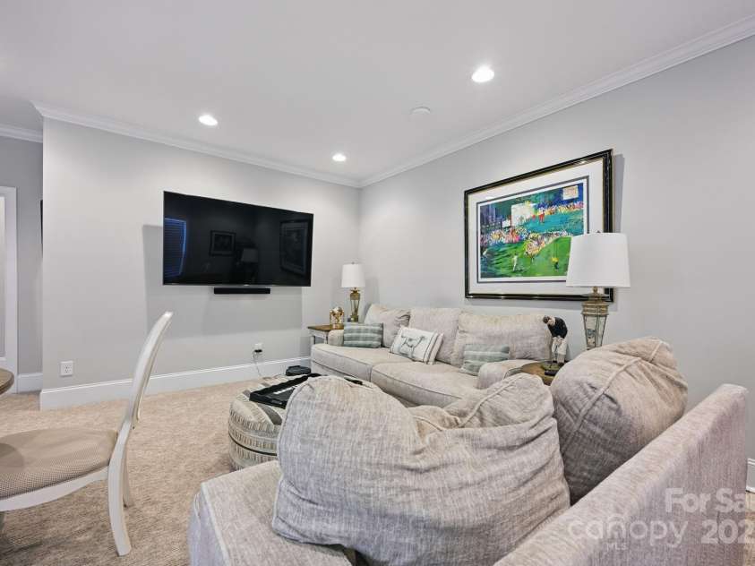 5118 Waldron Meadow Drive, Charlotte, NC 28226.  MLS# CAR4264911, YatesRealty ID 29071. Upstairs bonus/Loft