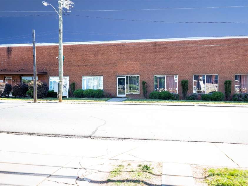 107 Main Street, Rockwell, NC 28138.  MLS# CAR4387667, YatesRealty ID 29072. 