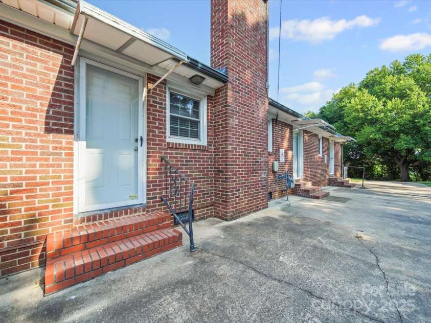 202 Greenwood Lane, Wadesboro, NC 28170.  MLS# CAR4285151, YatesRealty ID 29074. 