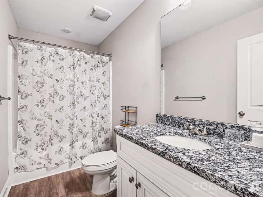 702 Margate Avenue, Kannapolis, NC 28081.  MLS# CAR4390854, YatesRealty ID 29075. 
