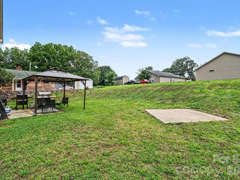 702 Margate Avenue, Kannapolis, NC 28081.  MLS# CAR4390854, YatesRealty ID 29075. 