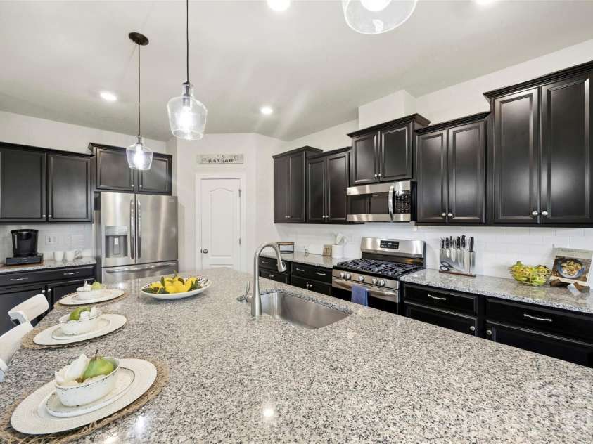 4009 Tory Path Road, Waxhaw, NC 28173.  MLS# CAR4385768, YatesRealty ID 29076. 