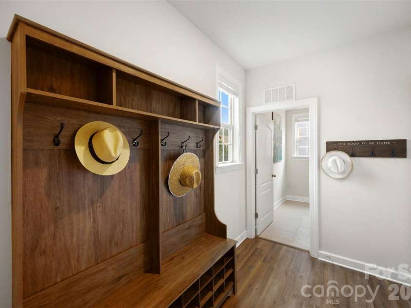 4009 Tory Path Road, Waxhaw, NC 28173.  MLS# CAR4385768, YatesRealty ID 29076. 