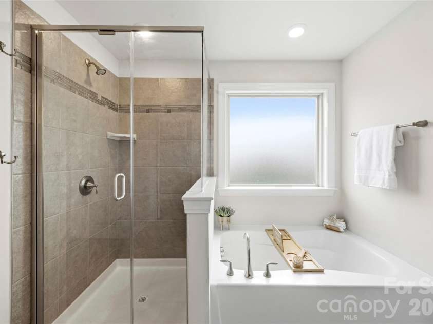 4009 Tory Path Road, Waxhaw, NC 28173.  MLS# CAR4385768, YatesRealty ID 29076. 