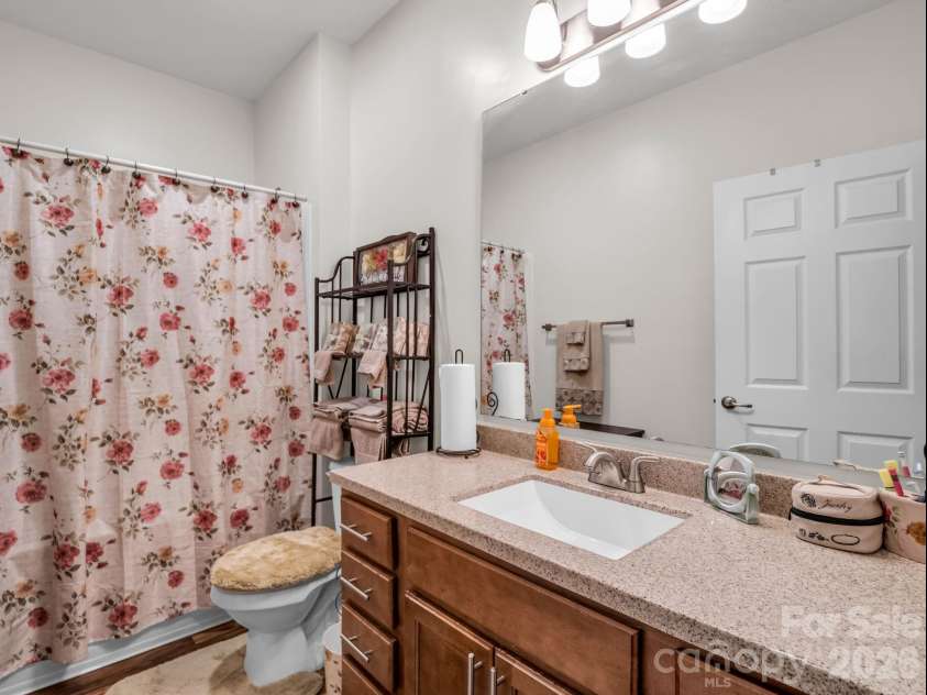 91 Brickton Village Circle, Fletcher, NC 28732.  MLS# CAR4370320, YatesRealty ID 29077. Full BA in hall between primary and 2nd BR