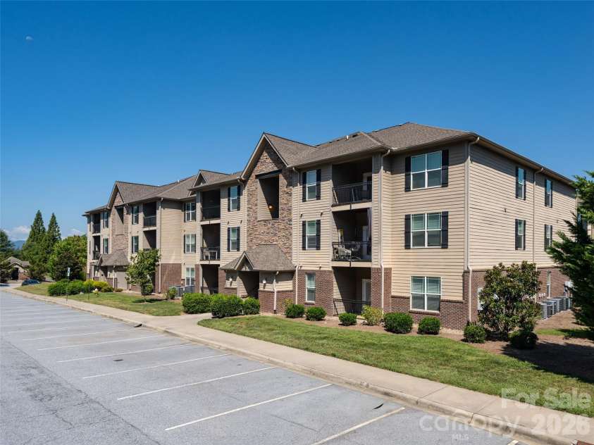 91 Brickton Village Circle, Fletcher, NC 28732.  MLS# CAR4425955, YatesRealty ID 29077. 