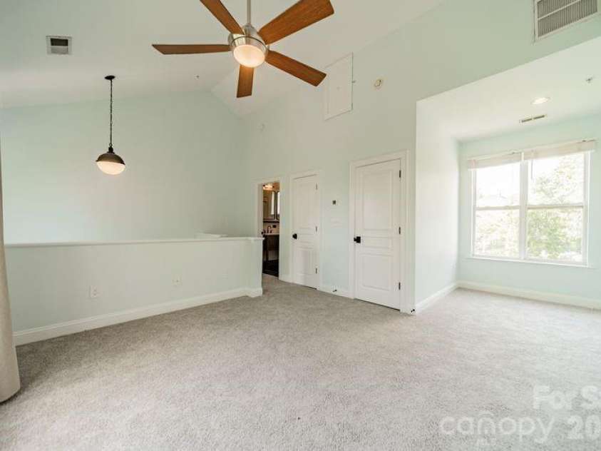 820 Garden District Drive, Charlotte, NC 28202.  MLS# CAR4382830, YatesRealty ID 29078. 