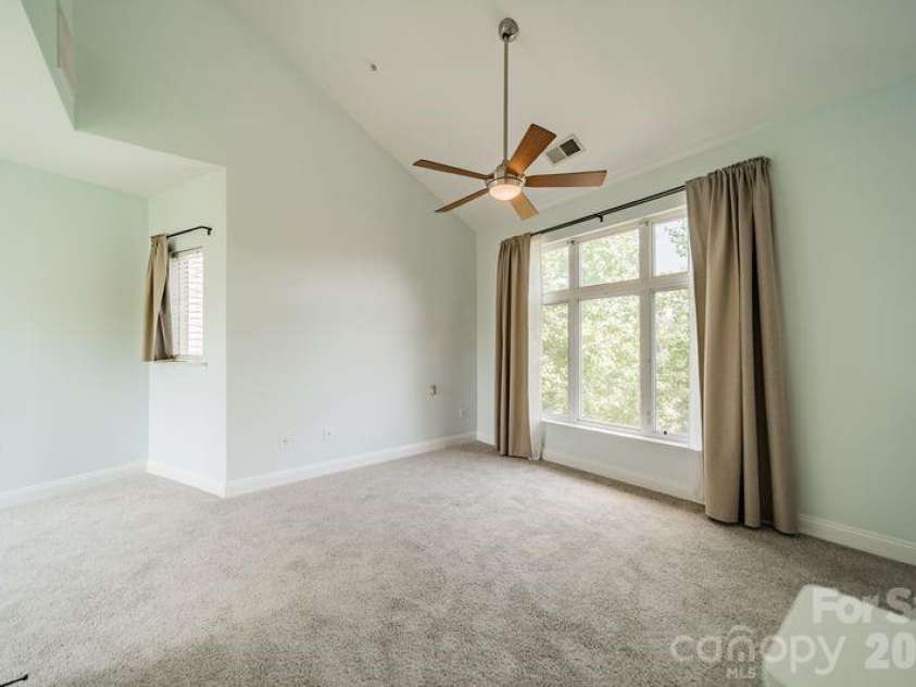 820 Garden District Drive, Charlotte, NC 28202.  MLS# CAR4382830, YatesRealty ID 29078. 