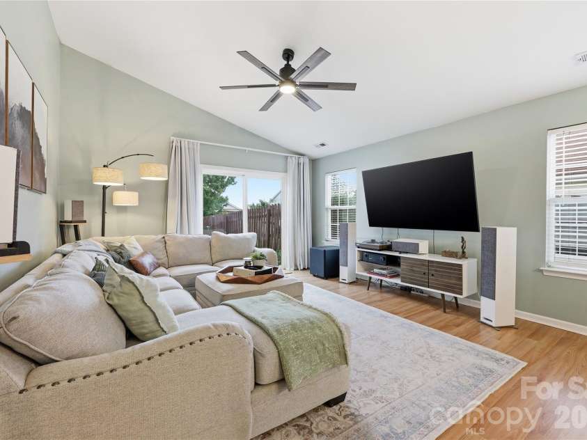 538 Railway Place, Concord, NC 28025.  MLS# CAR4387114, YatesRealty ID 29079. 