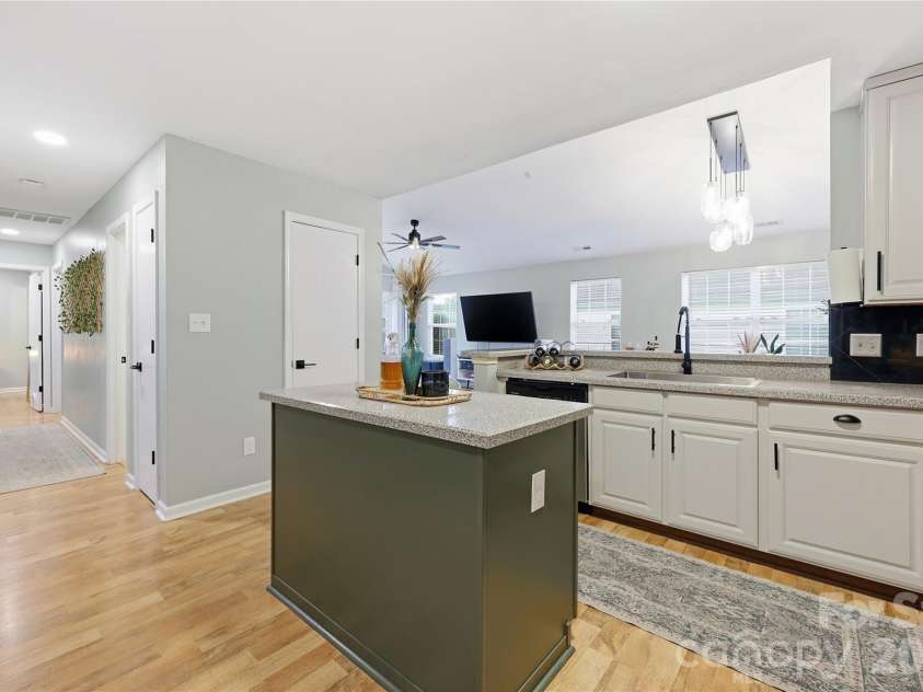 538 Railway Place, Concord, NC 28025.  MLS# CAR4387114, YatesRealty ID 29079. 