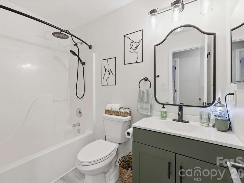 538 Railway Place, Concord, NC 28025.  MLS# CAR4387114, YatesRealty ID 29079. 