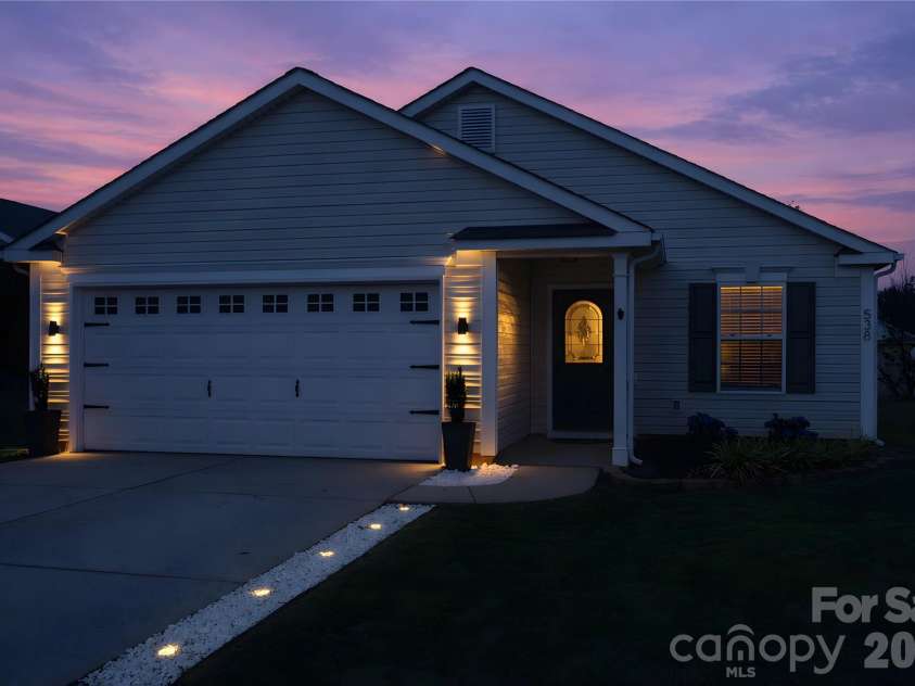 538 Railway Place, Concord, NC 28025.  MLS# CAR4387114, YatesRealty ID 29079. Beautiful Sunset View