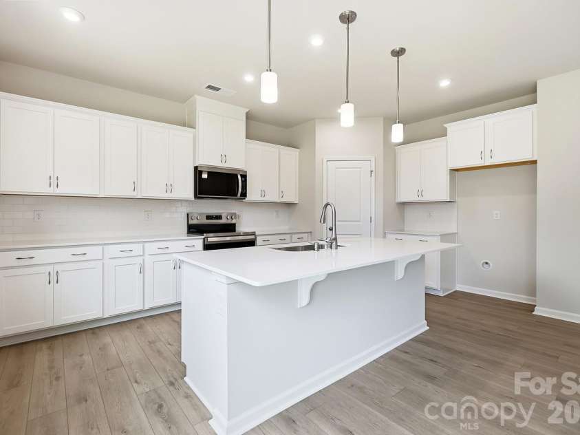 2712 Phoenix Court, Gastonia, NC 28052.  MLS# CAR4353138, YatesRealty ID 2908. 