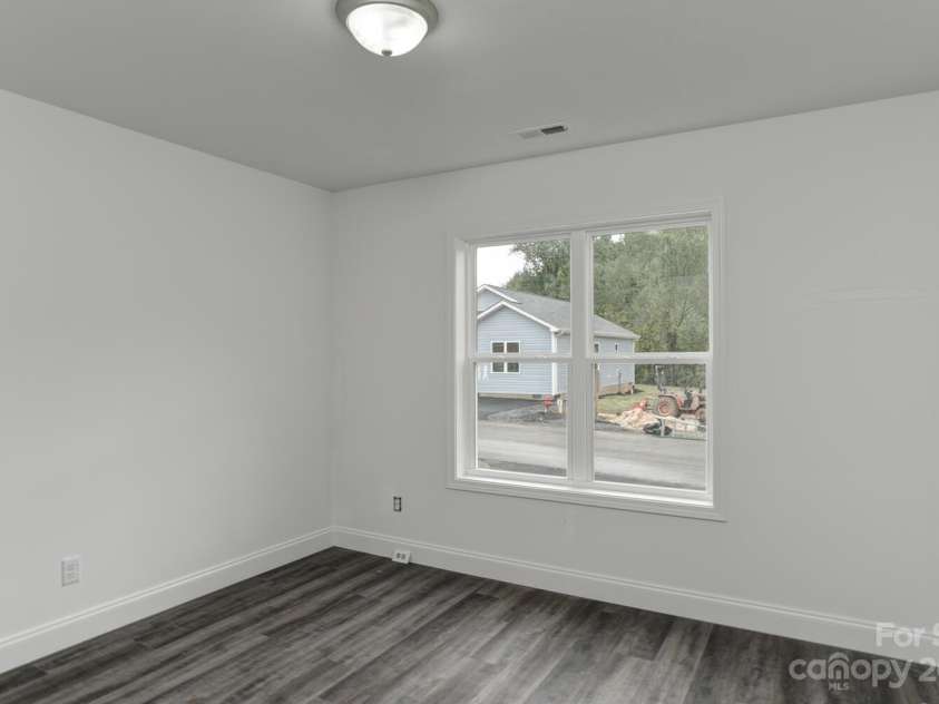 321 Quinn Hill Lane, Mars Hill, NC 28754.  MLS# CAR4106150, YatesRealty ID 2908. 