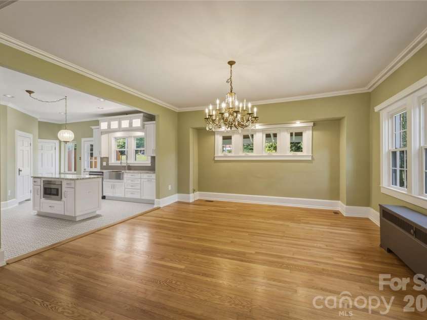 311 West Union Street, Morganton, NC 28655.  MLS# CAR4382391, YatesRealty ID 29080. 