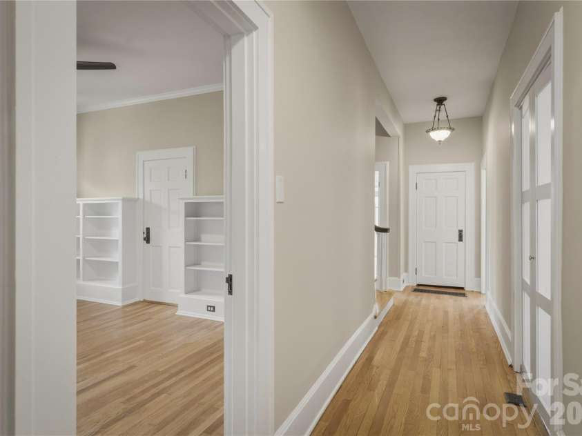 311 West Union Street, Morganton, NC 28655.  MLS# CAR4382391, YatesRealty ID 29080. 