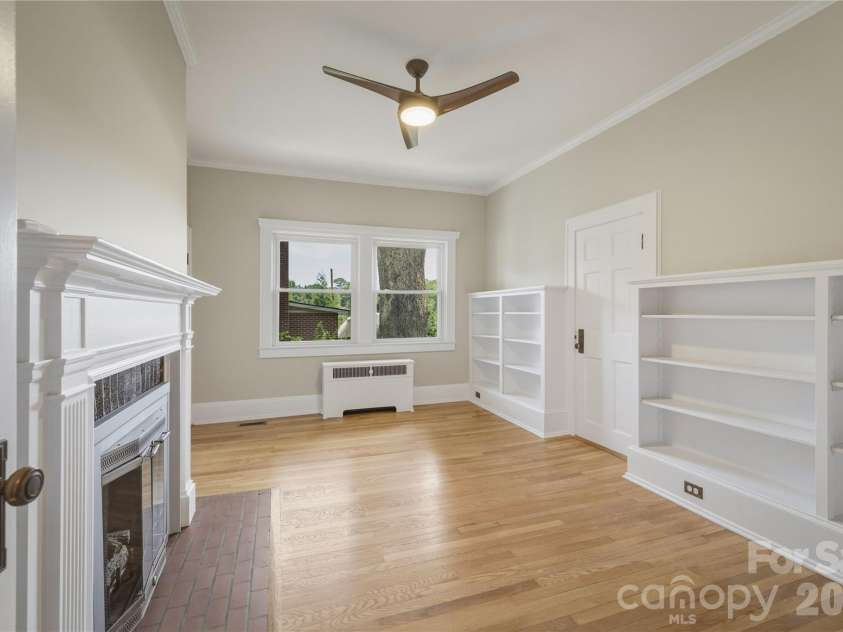 311 West Union Street, Morganton, NC 28655.  MLS# CAR4382391, YatesRealty ID 29080. 