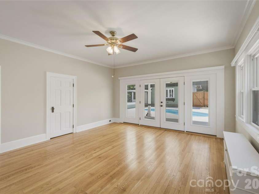 311 West Union Street, Morganton, NC 28655.  MLS# CAR4382391, YatesRealty ID 29080. 