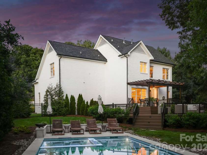 5408 Kuykendall Road, Charlotte, NC 28270.  MLS# CAR4390073, YatesRealty ID 29081. Spa Styled Pool