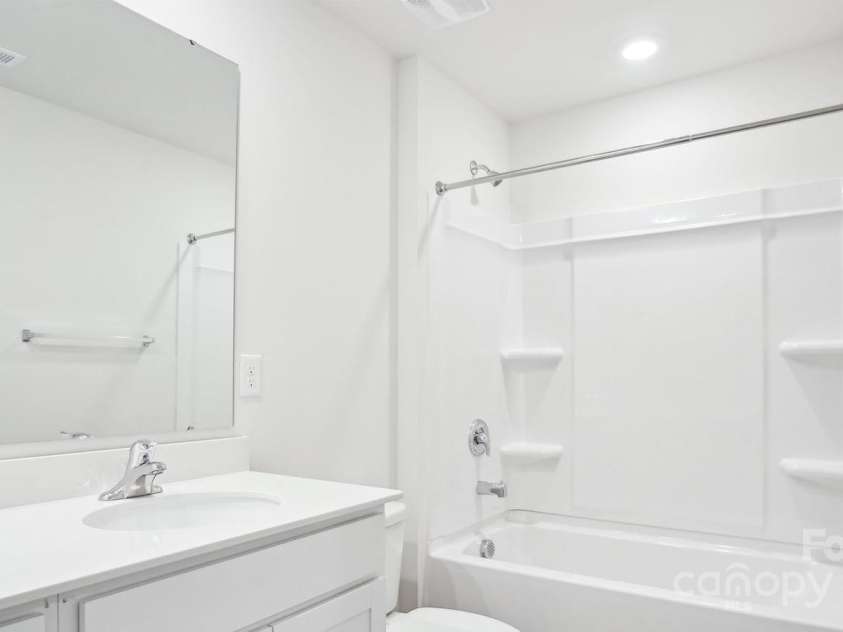 827 Adelston Lane, Asheville, NC 28804.  MLS# CAR4264538, YatesRealty ID 29081. Photos are representative