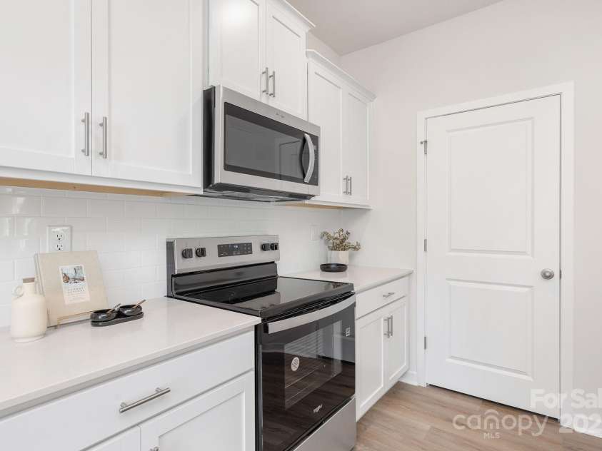 831 Adelston Lane, Asheville, NC 28804.  MLS# CAR4264547, YatesRealty ID 29082. Photos are representative