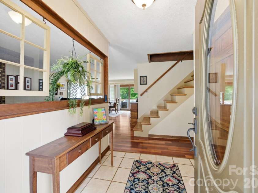 220 Shoreline Loop, Mooresville, NC 28117.  MLS# CAR4383743, YatesRealty ID 29083. 
