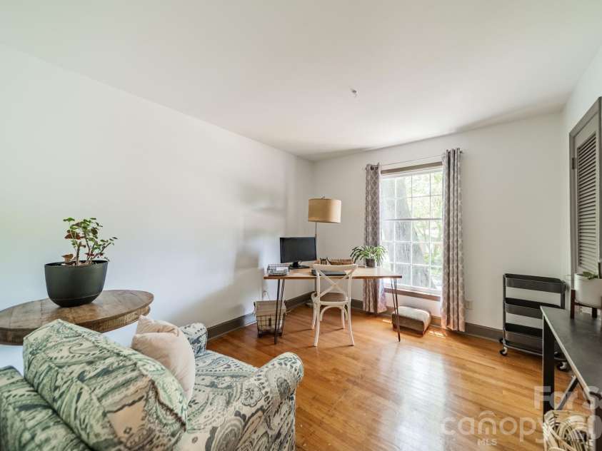 7116 Sherbourne Drive, Charlotte, NC 28210.  MLS# CAR4383410, YatesRealty ID 29084. Bedroom number 3