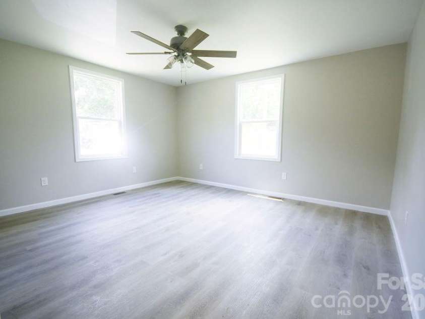 538 2nd Street, Chester, SC 29706.  MLS# CAR4388688, YatesRealty ID 29085. 