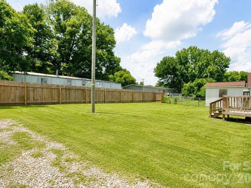 538 2nd Street, Chester, SC 29706.  MLS# CAR4388688, YatesRealty ID 29085. 