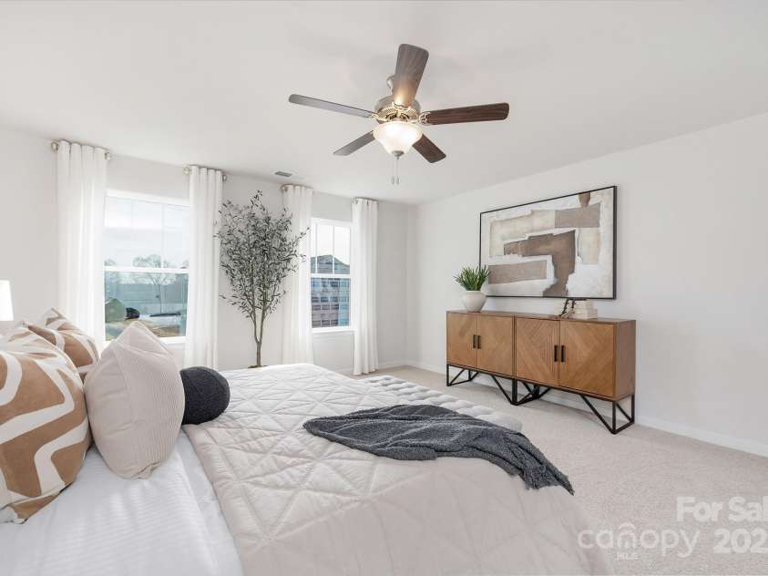 823 Adelston Lane, Asheville, NC 28804.  MLS# CAR4258347, YatesRealty ID 29085. Photos are representative