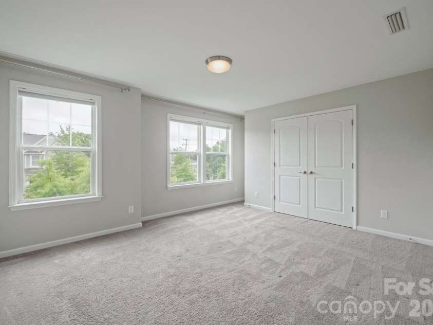 4015 Huntley Glen Drive, Pineville, NC 28134.  MLS# CAR4387858, YatesRealty ID 29087. 