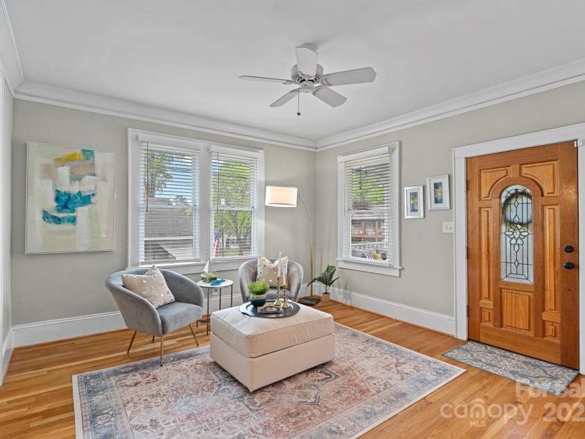 1801 Wilmore Drive, Charlotte, NC 28203.  MLS# CAR4243684, YatesRealty ID 29088. 