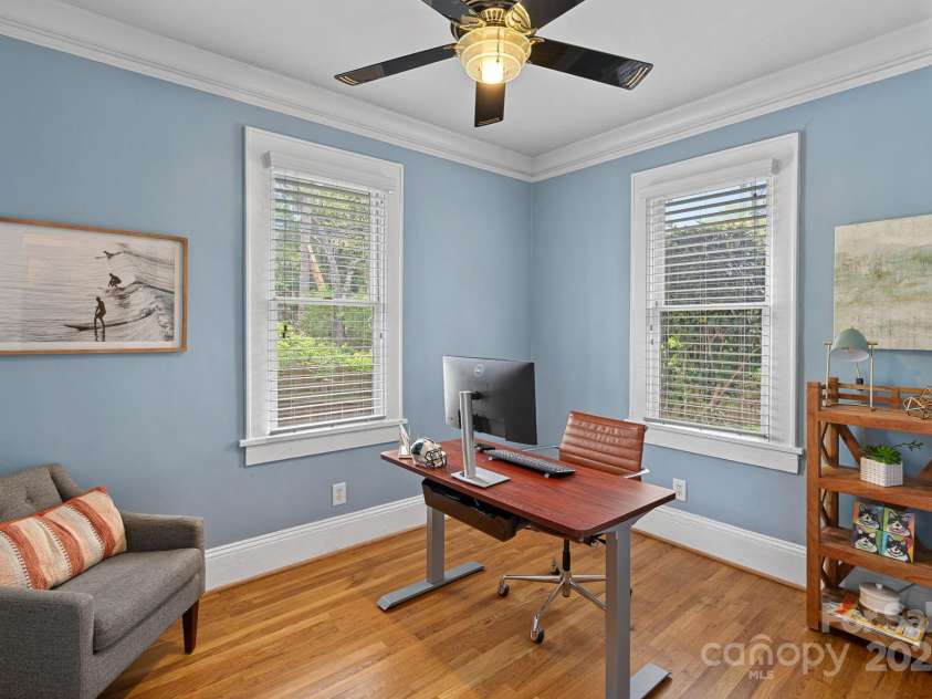 1801 Wilmore Drive, Charlotte, NC 28203.  MLS# CAR4243684, YatesRealty ID 29088. 